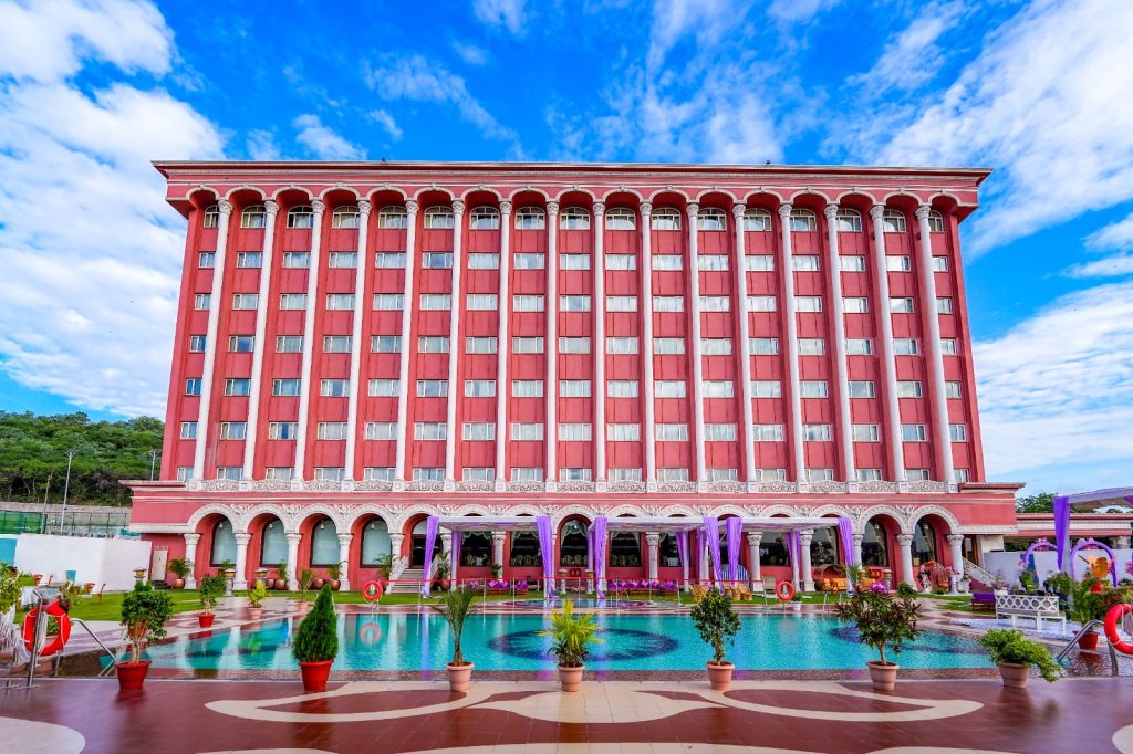 best 4 star and luxury hotels in Hyderabad at Ramoji Film City